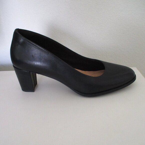 Clarks Cushion Plus Womens Black Faux Leather Pump w/2" Block Heel - Size 10M - Picture 3 of 9